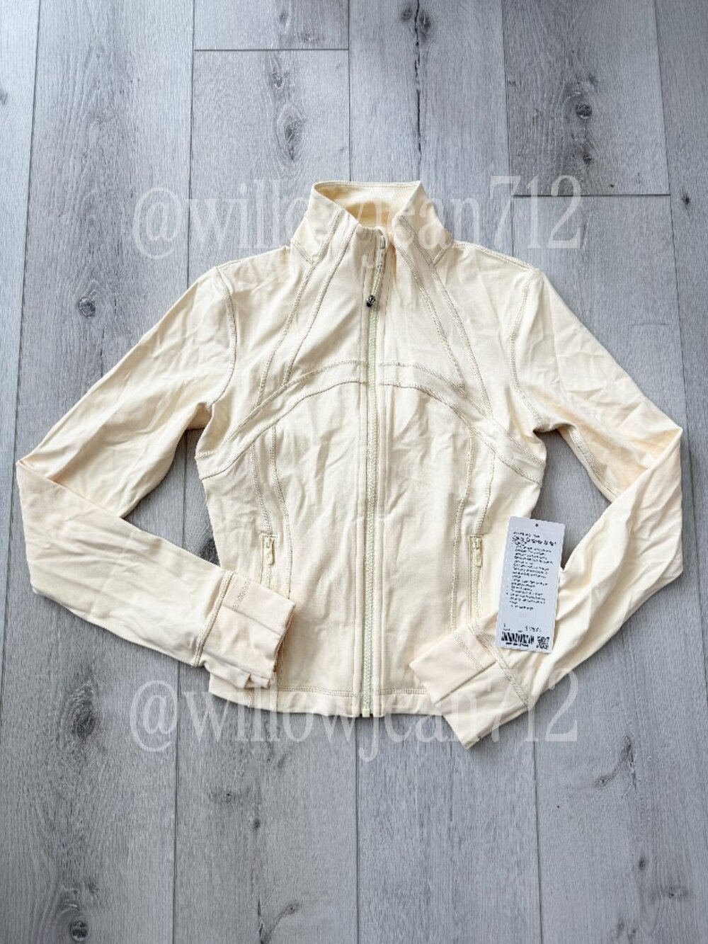 Lululemon - Butter Cream - Define Cropped Jacket Nulu